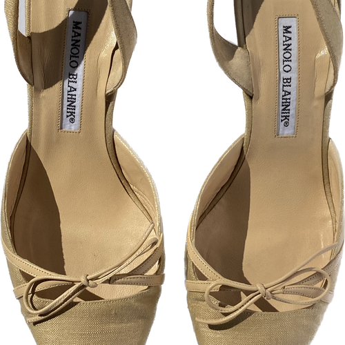 Manolo Blahnik Nude Slingbacks