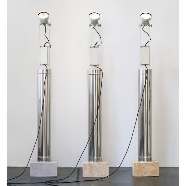 DN_S2507 Column Lamp