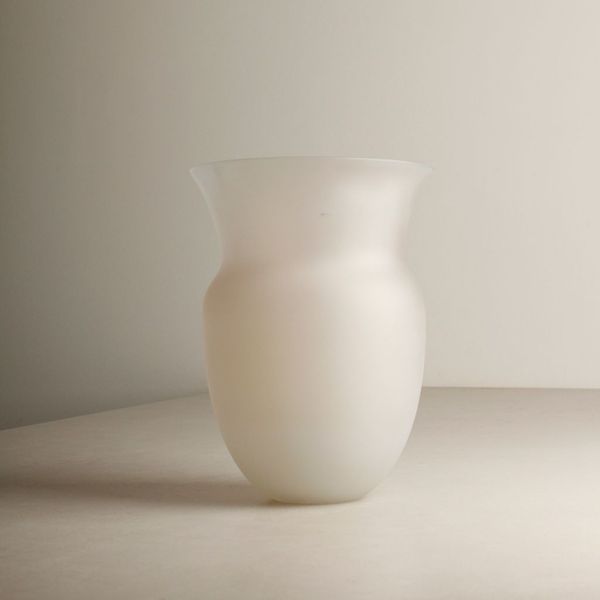 Bucky's Flowers x XLarge Vase in Elephant