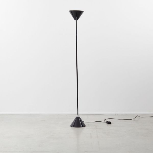 Gary Morga Black Yang Lamp Ventri, UK 2011