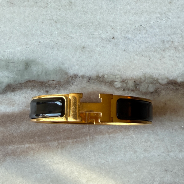 Hermès Narrow Black Enamel Clic Clac H Bracelet in Gold-Plated Metal