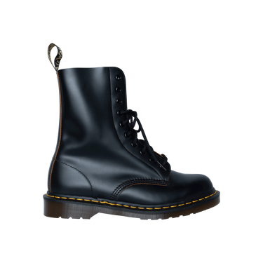 Dr Martens 1460 Smooth Leather Lace Up Boots in Black