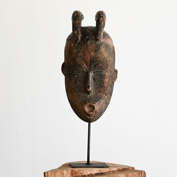Forehead Flex Songye Tribe Mask