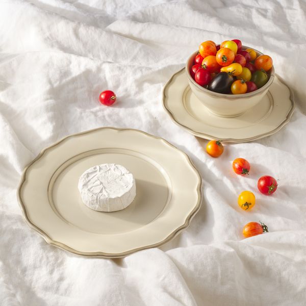 Sylvia 18 Piece Set with Cereal Bowl