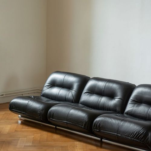 Giuseppe Munari, 70s sectional sofa for Poltrona Munari in black leather