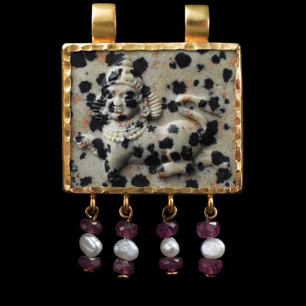 PURU PENDANT