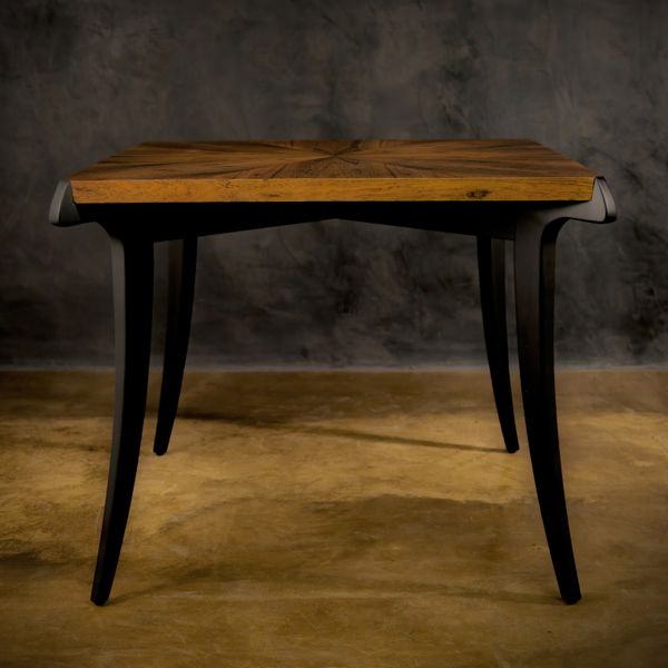 Uccello Desk