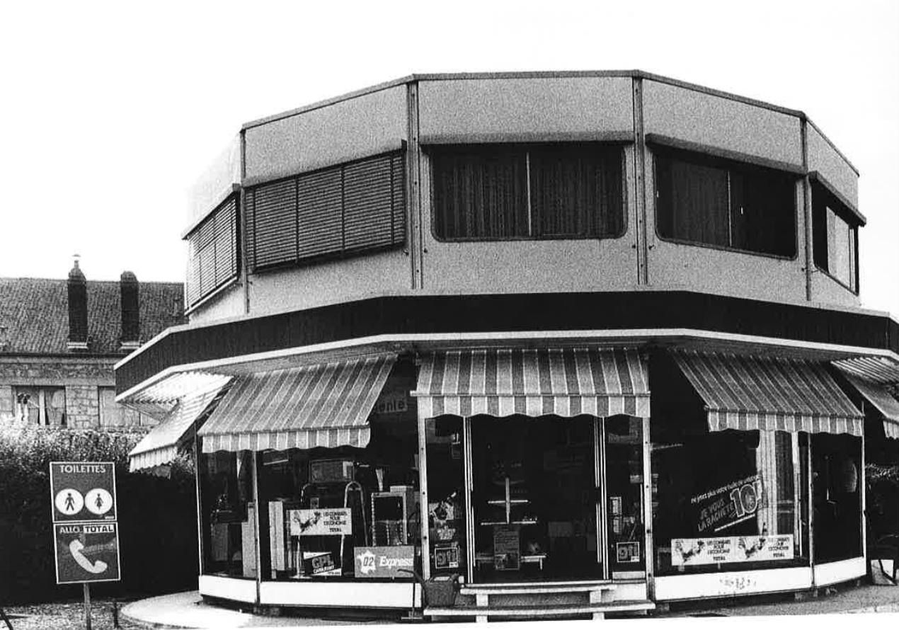 Gas Station by Jean Prouvé, 1969 by Laffanour Galerie Downtown