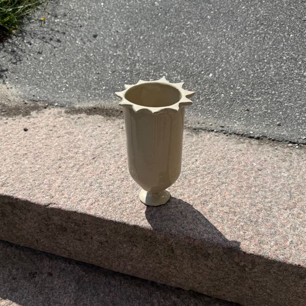 SV001 Vase