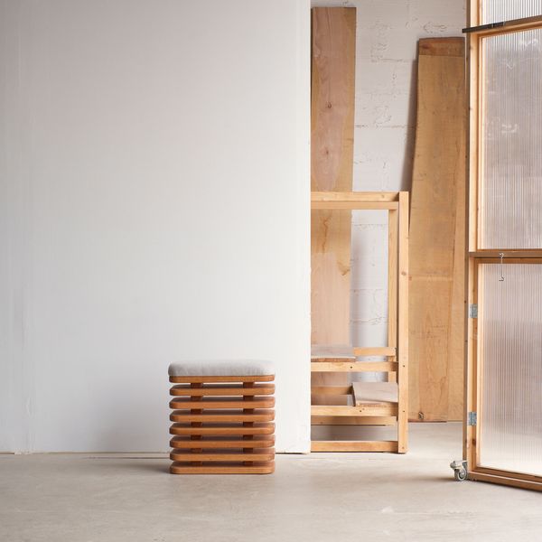 Ushigome-Yanagichio Stool