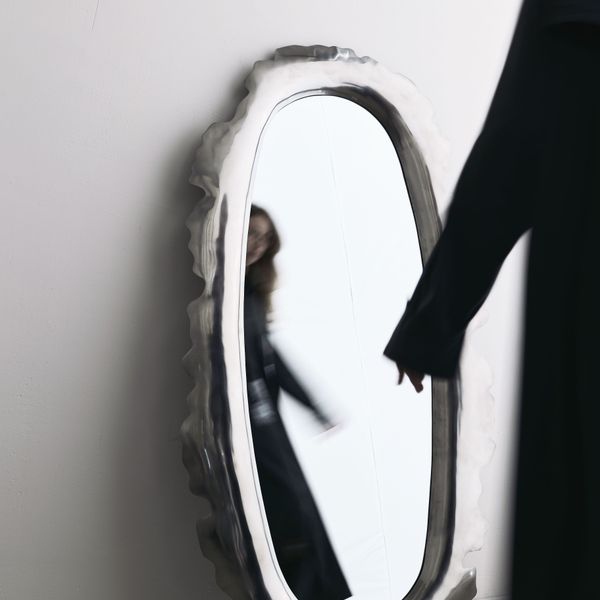 Gate Mirror