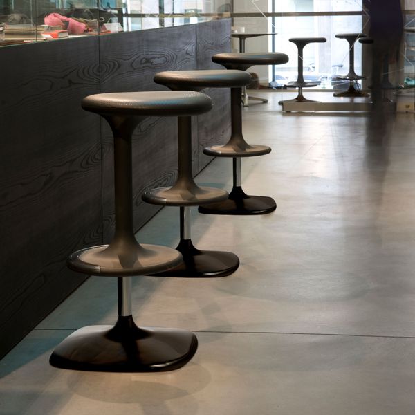 Black Kant Lift Stool