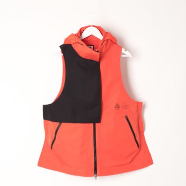 Nikelab ACG Water Repellent Hooded Vest 