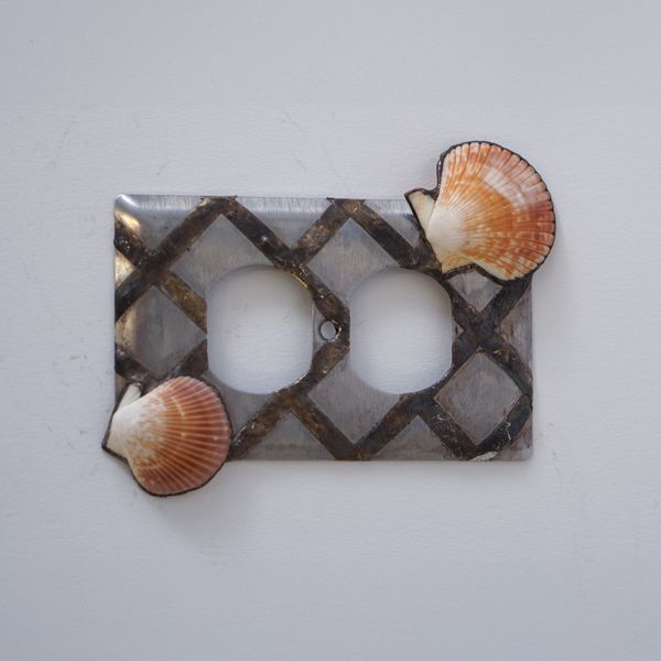 Shell Outlet Plate